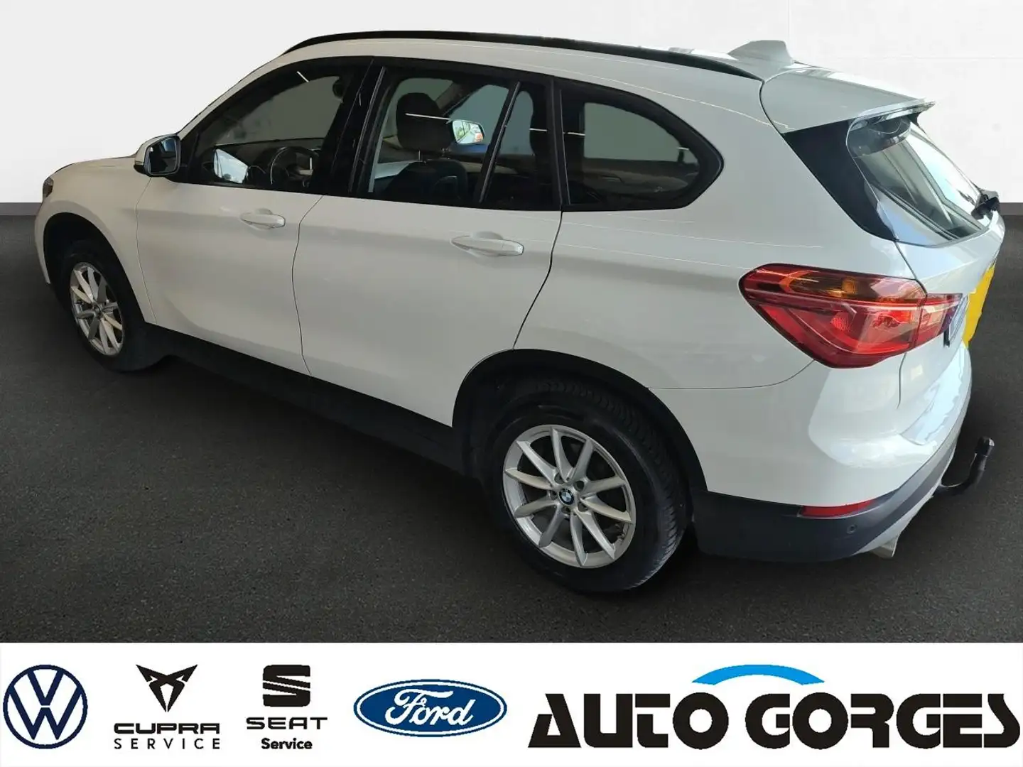 BMW X1 sdrive18i Advantage +AHK+ELEKTR.HECKKLAPPE+ Blanc - 2