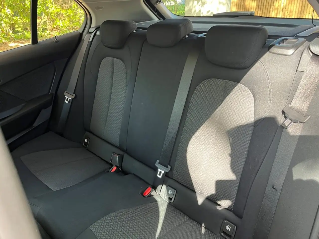 BMW 118 Full Led-Navi Prof-Cockpit Pro-Carplay-Camera-19", миниатюра 16