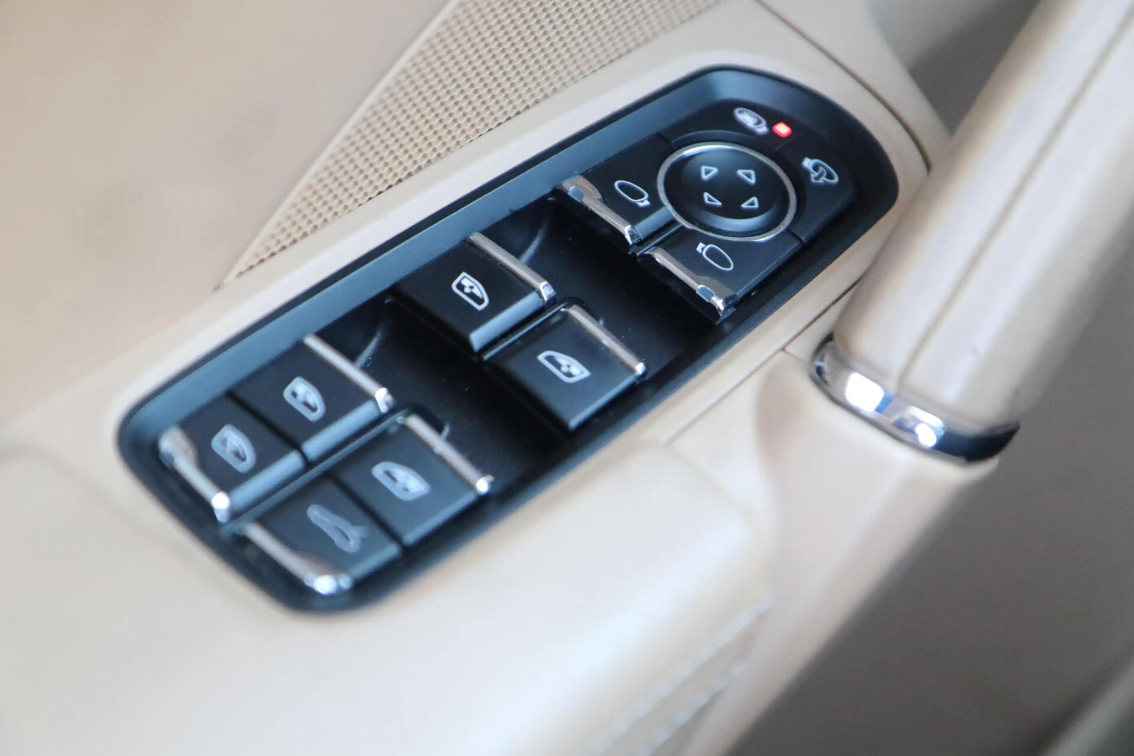 Porsche Cayenne 3.0 S E-Hybrid ⚡ | SPORT CHRONO ⏱️ | PANO ☀️ | BOS — photo 19