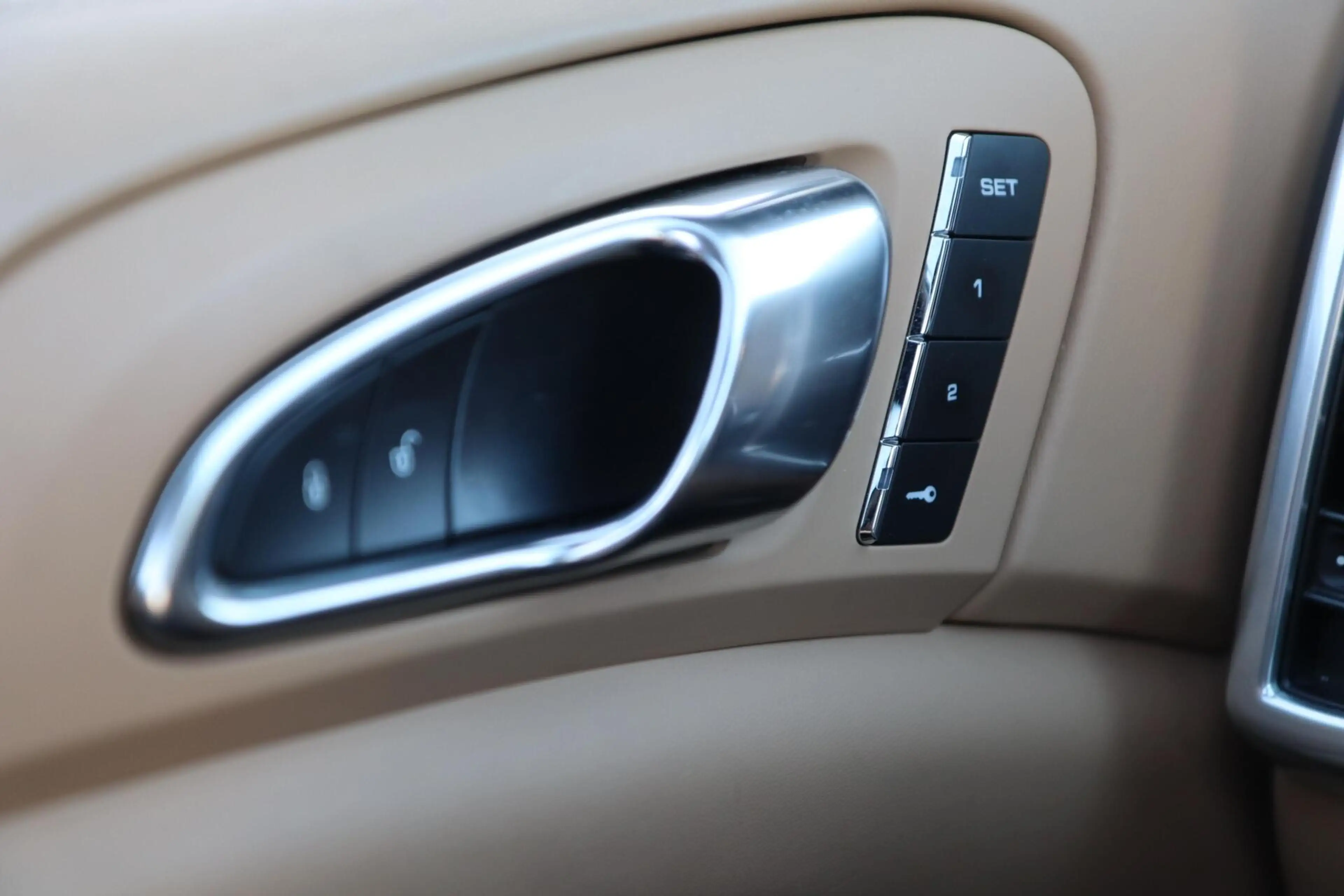 Porsche Cayenne 3.0 S E-Hybrid ⚡ | SPORT CHRONO ⏱️ | PANO ☀️ | BOS — photo 20