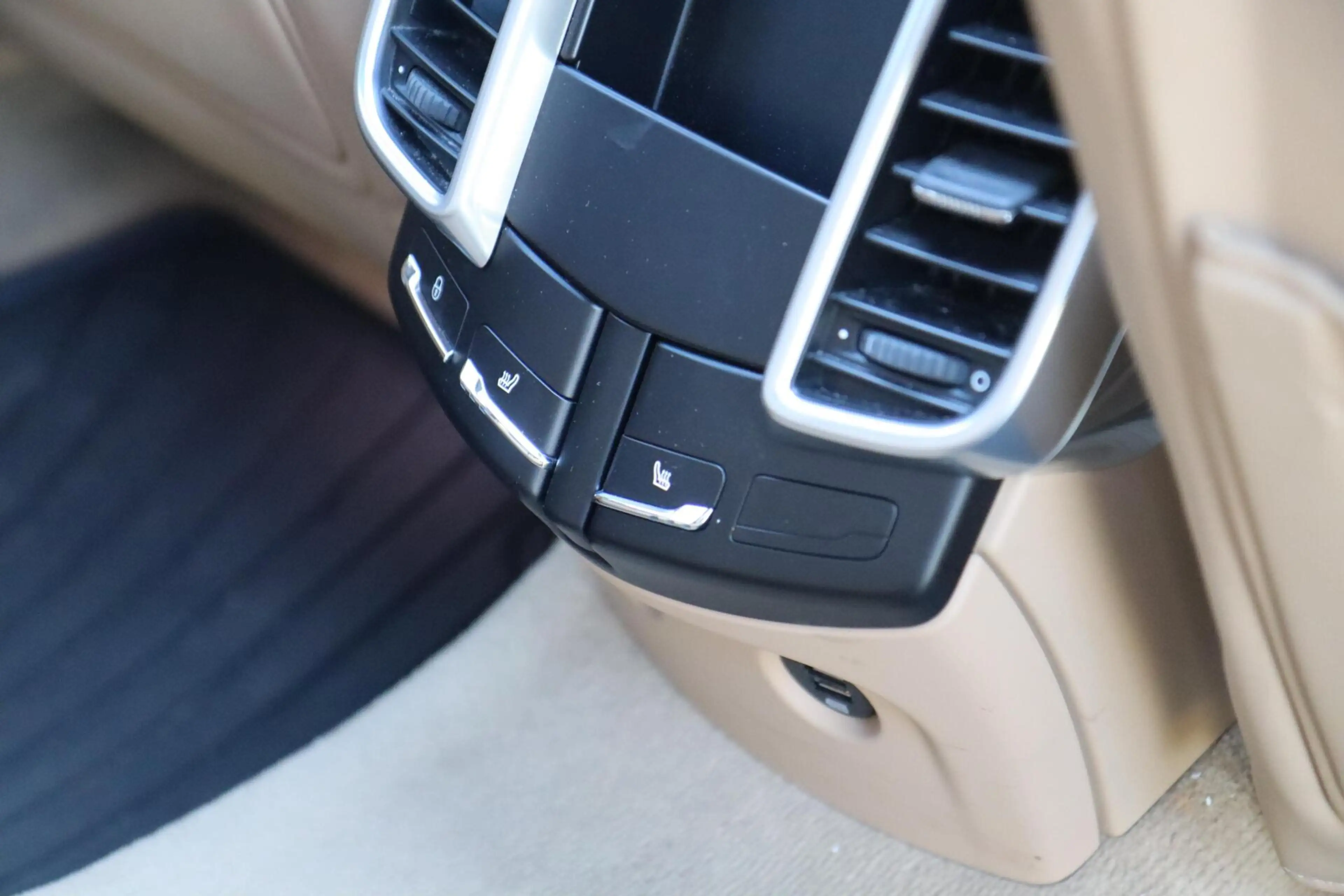 Porsche Cayenne 3.0 S E-Hybrid ⚡ | SPORT CHRONO ⏱️ | PANO ☀️ | BOS — photo 32