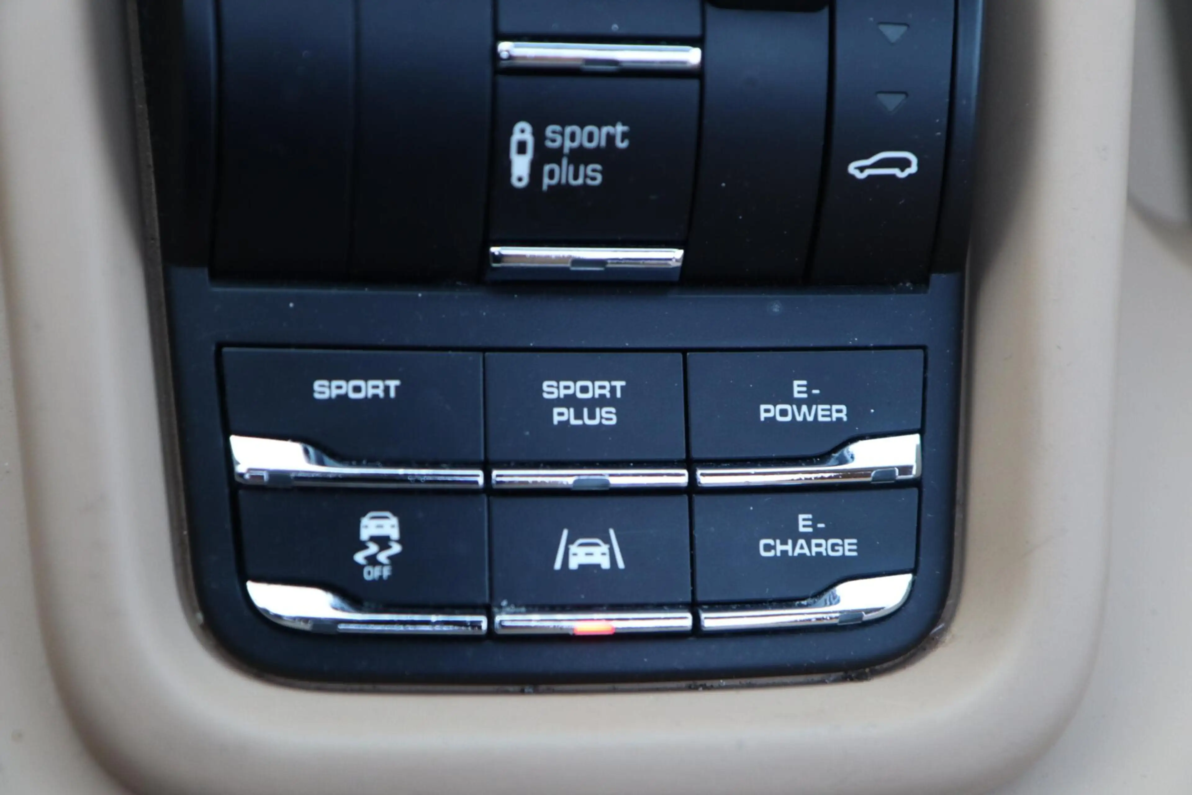 Porsche Cayenne 3.0 S E-Hybrid ⚡ | SPORT CHRONO ⏱️ | PANO ☀️ | BOS — photo 25