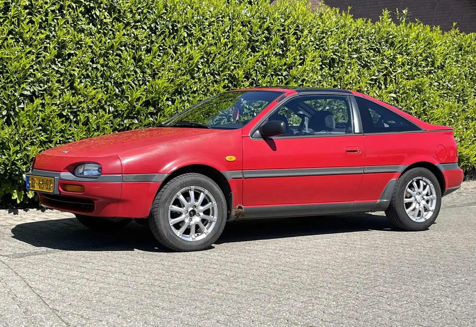 Nissan 100 NX Rot - 1