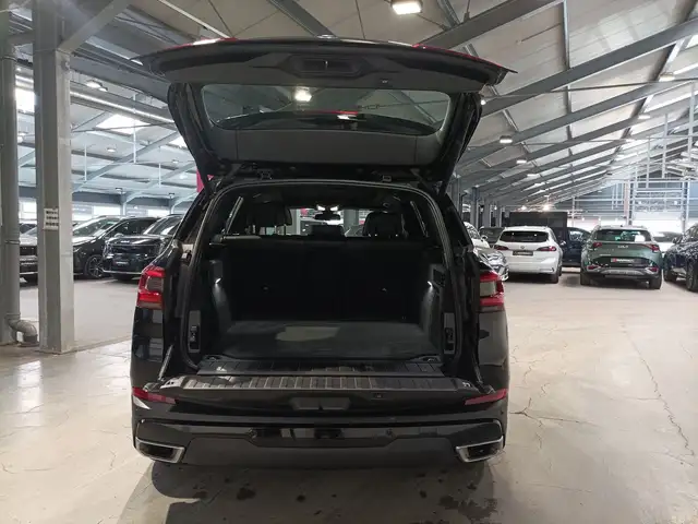 BMW X5 view 6