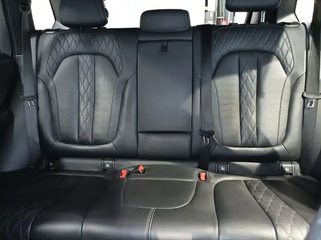 BMW X5 view 15