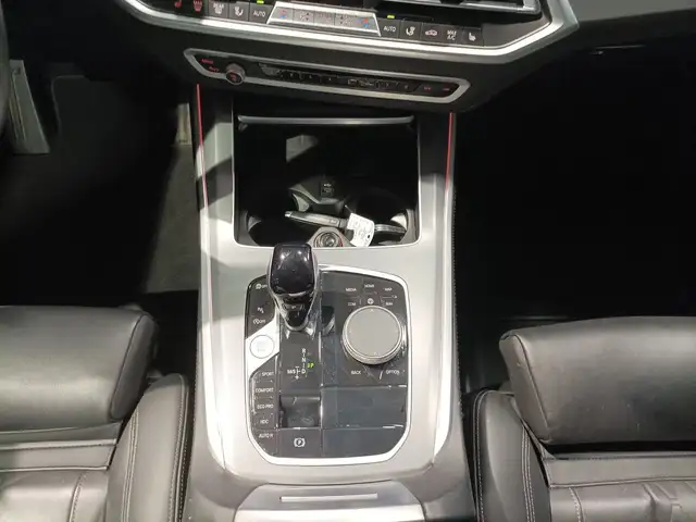 BMW X5 view 13