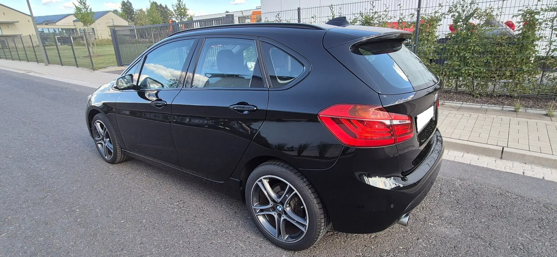 BMW 218 d Advantage Schwarz - 2