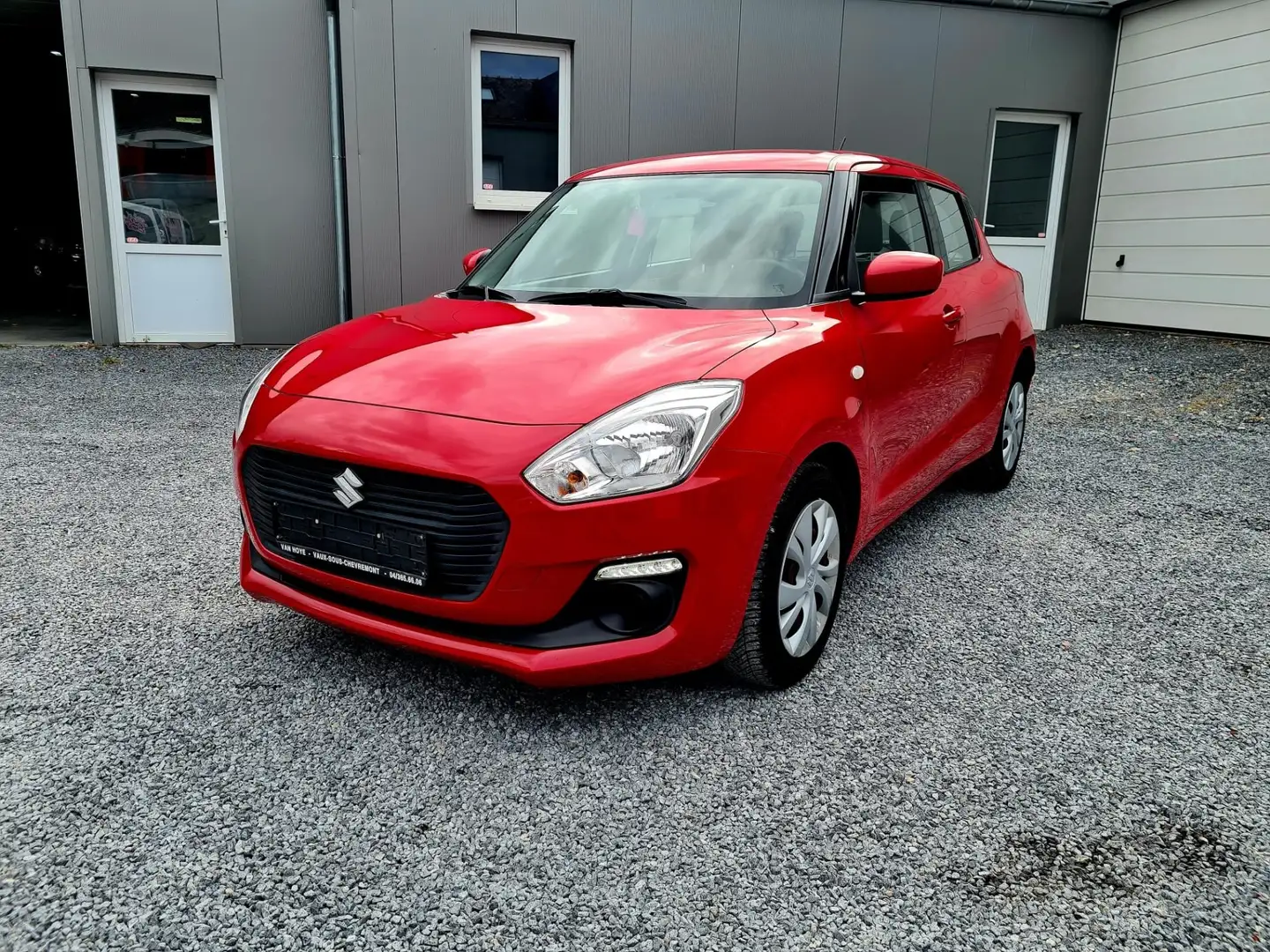 Suzuki Swift 1.2 Avantage # Prêt a immat. # 1er propriétaire Rouge - 2