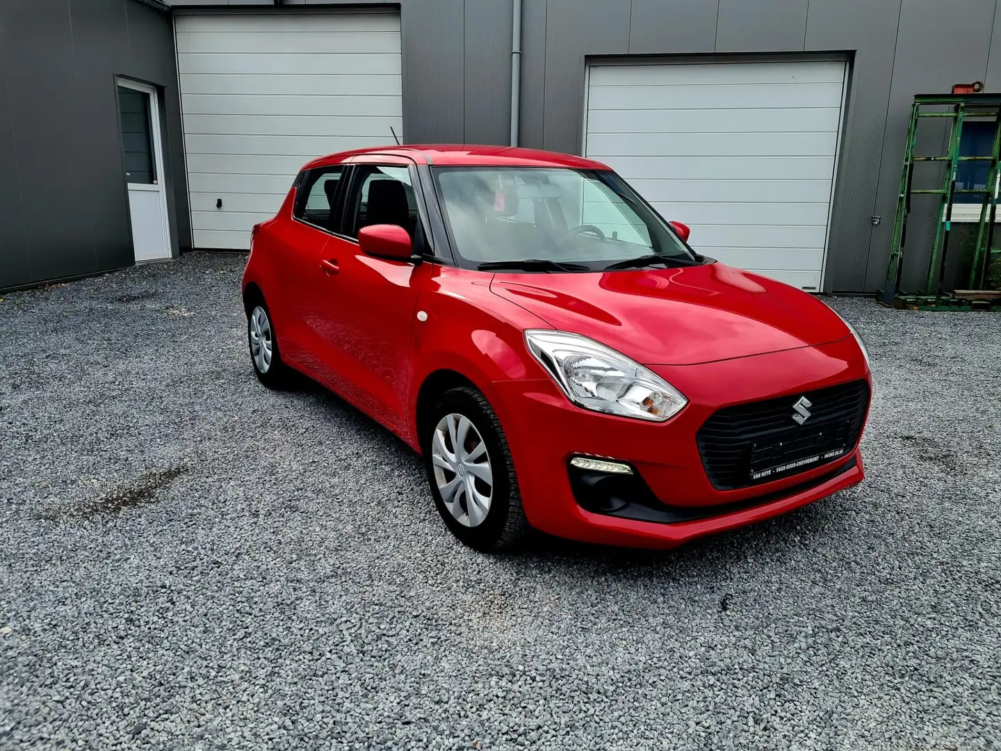Suzuki Swift 1.2 Avantage # Prêt a immat. # 1er propriétaire Rouge - 1