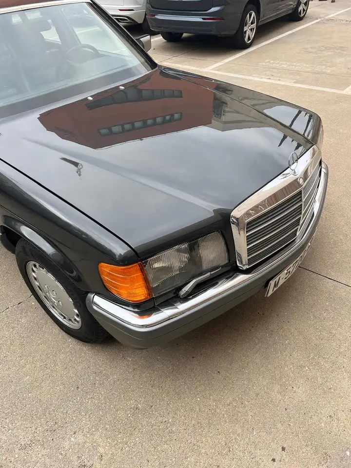 Mercedes-Benz 560, foto 3