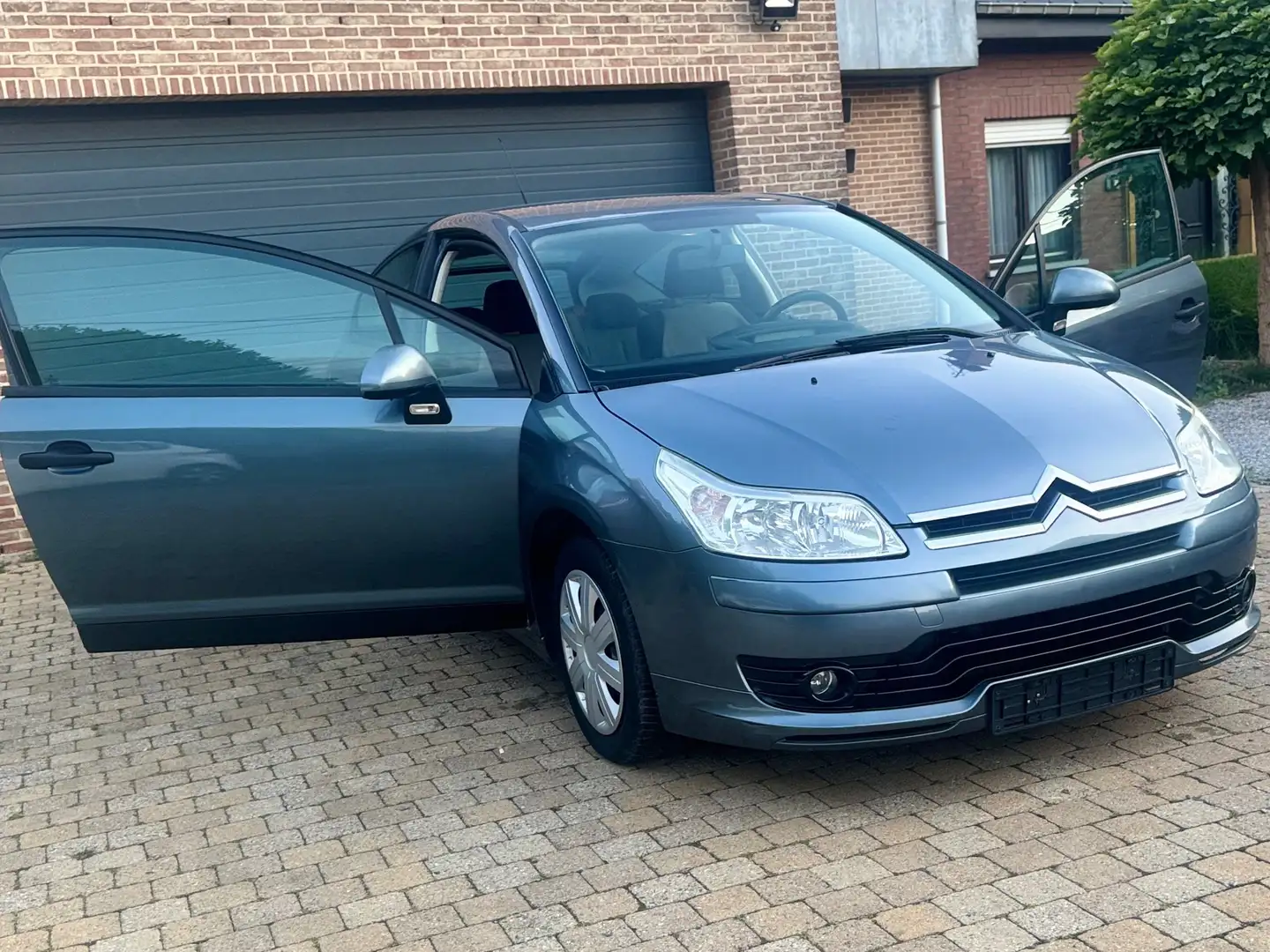 Citroen C4 C4 1.4i 16v Image Bleu - 1
