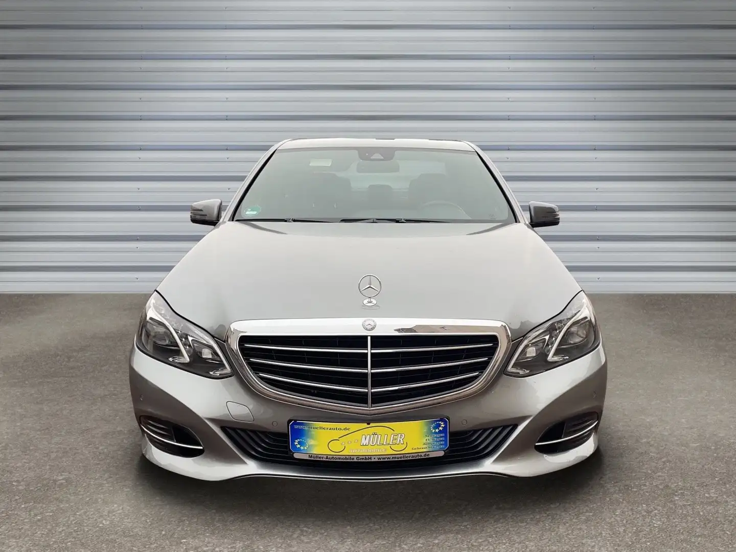 Mercedes-Benz E 200 E -Klasse Lim. E 200 CDI`*Aut*Navi*LED*PDC Silber - 1