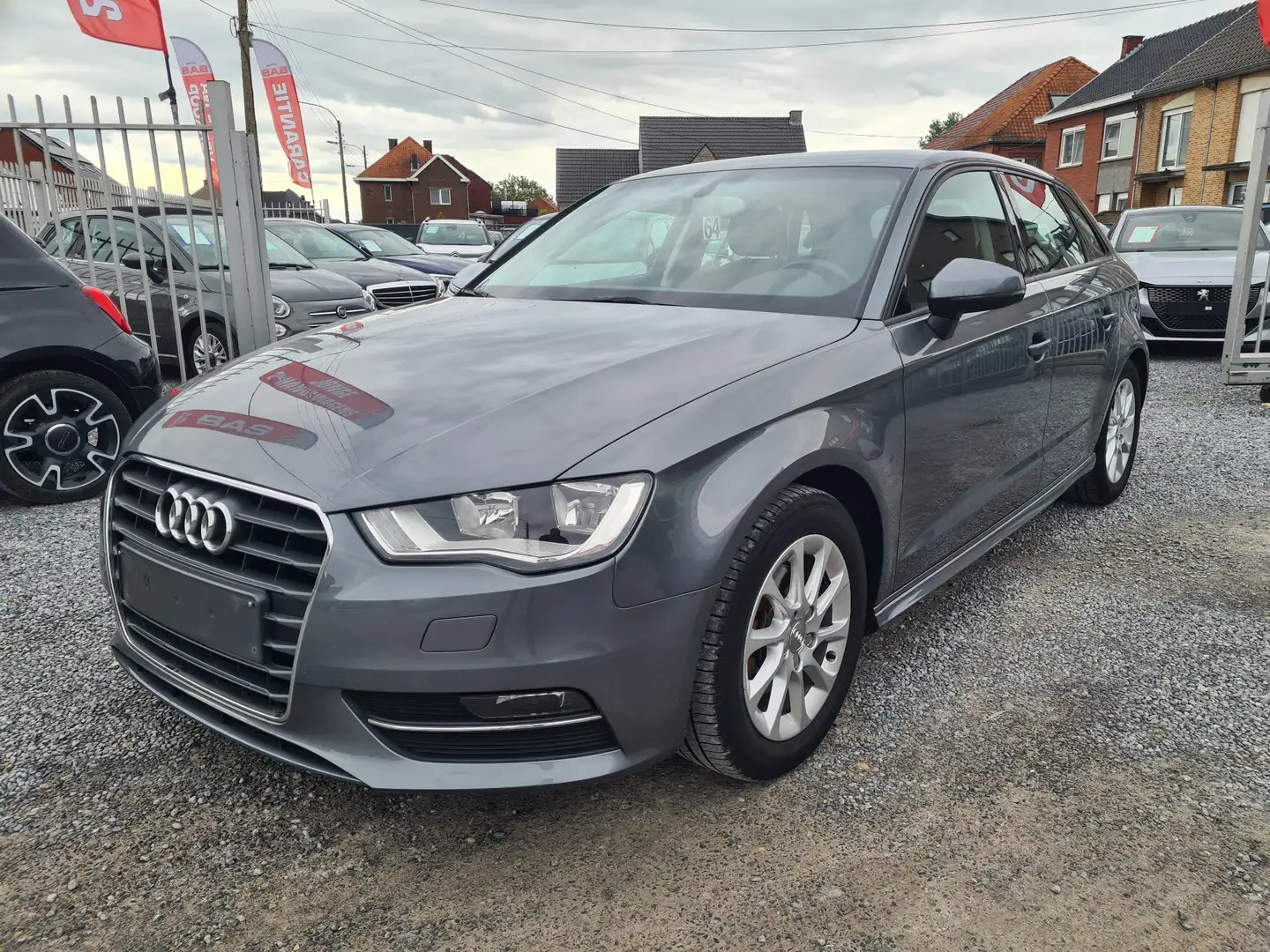 Audi A3 1.6 TDi☆1jOMNIUMGARANTI☆NAVI☆PARKS☆GROOT ONDERHOUD Gris - 1