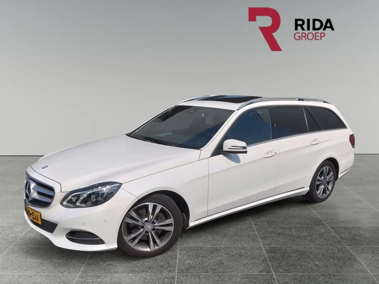Mercedes-Benz E 250 Estate Avantgarde | Automaat Wit - 1