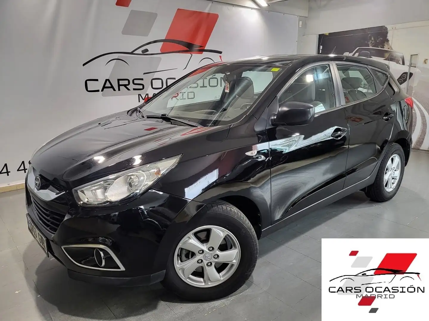 Hyundai iX35 2.0CRDI GLS Comfort 4x2 Zwart - 1