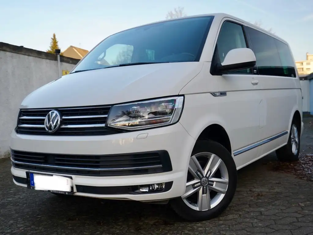 Volkswagen T6 Multivan 2016 из Европы — купить под ключ