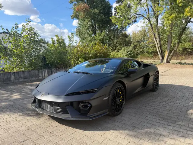 Lamborghini Temerario V8