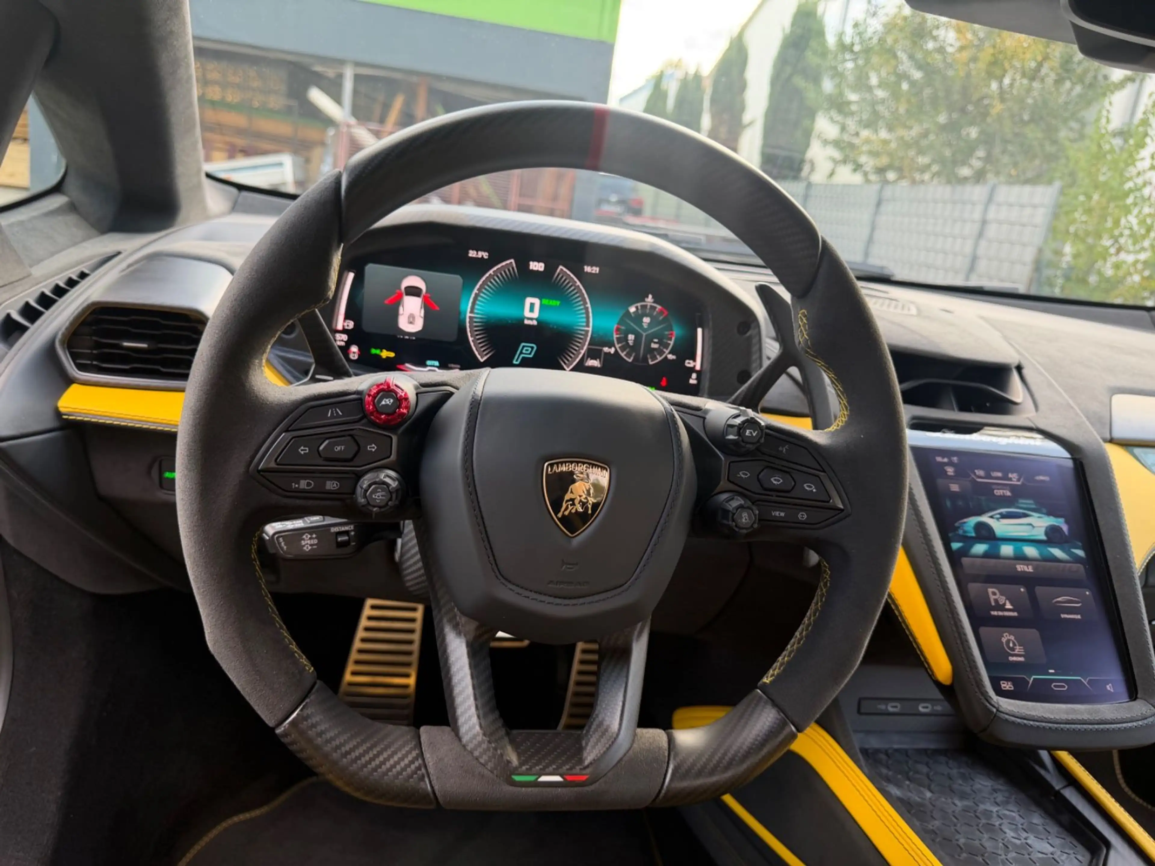 Lamborghini Temerario V8 — photo 14