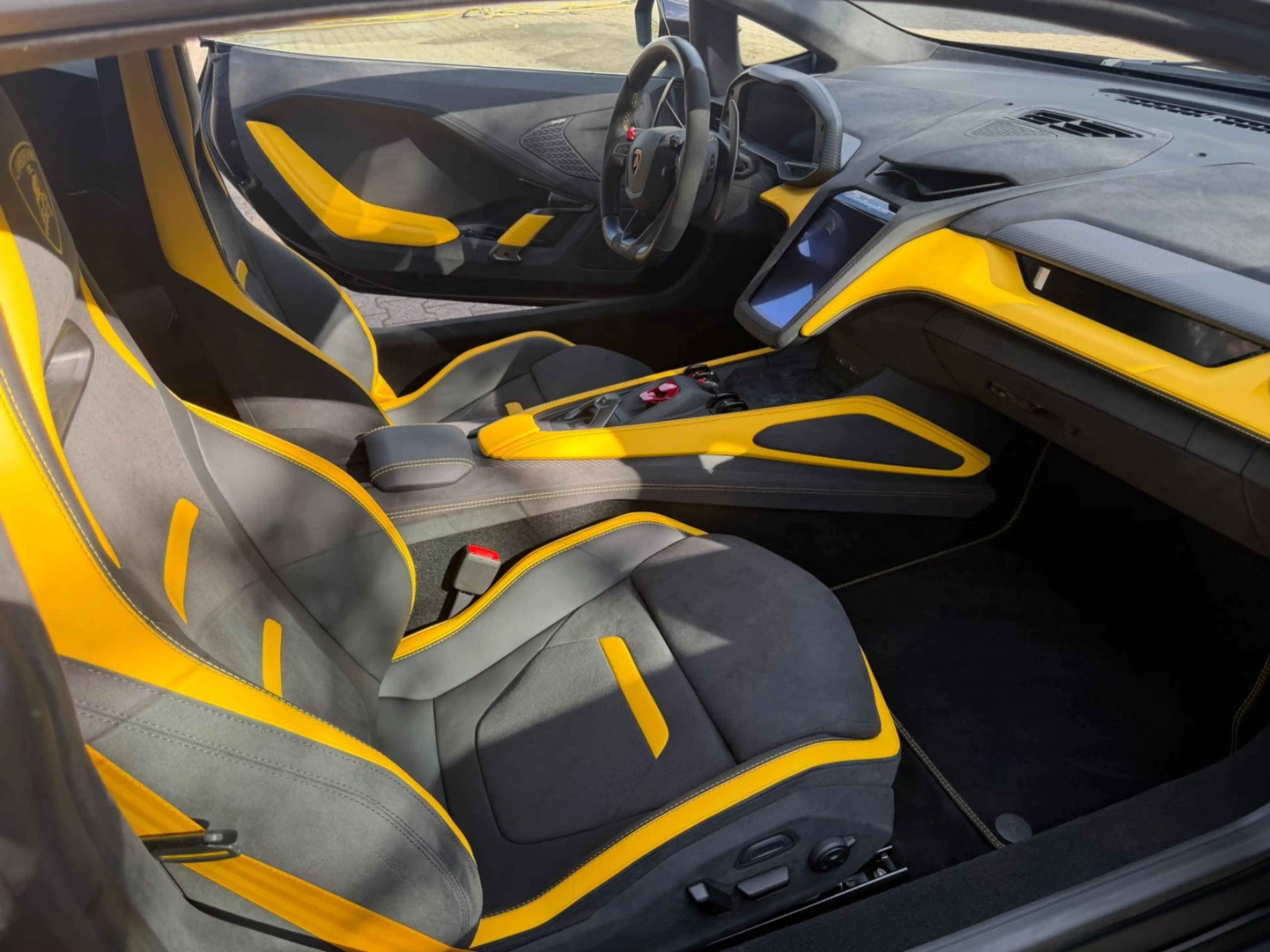 Lamborghini Temerario V8 — photo 8