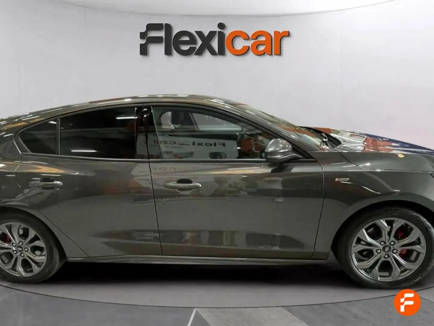 Ford Focus 1.0 Ecob. MHEV 92kW ST-Line Design SIP Gris - 2