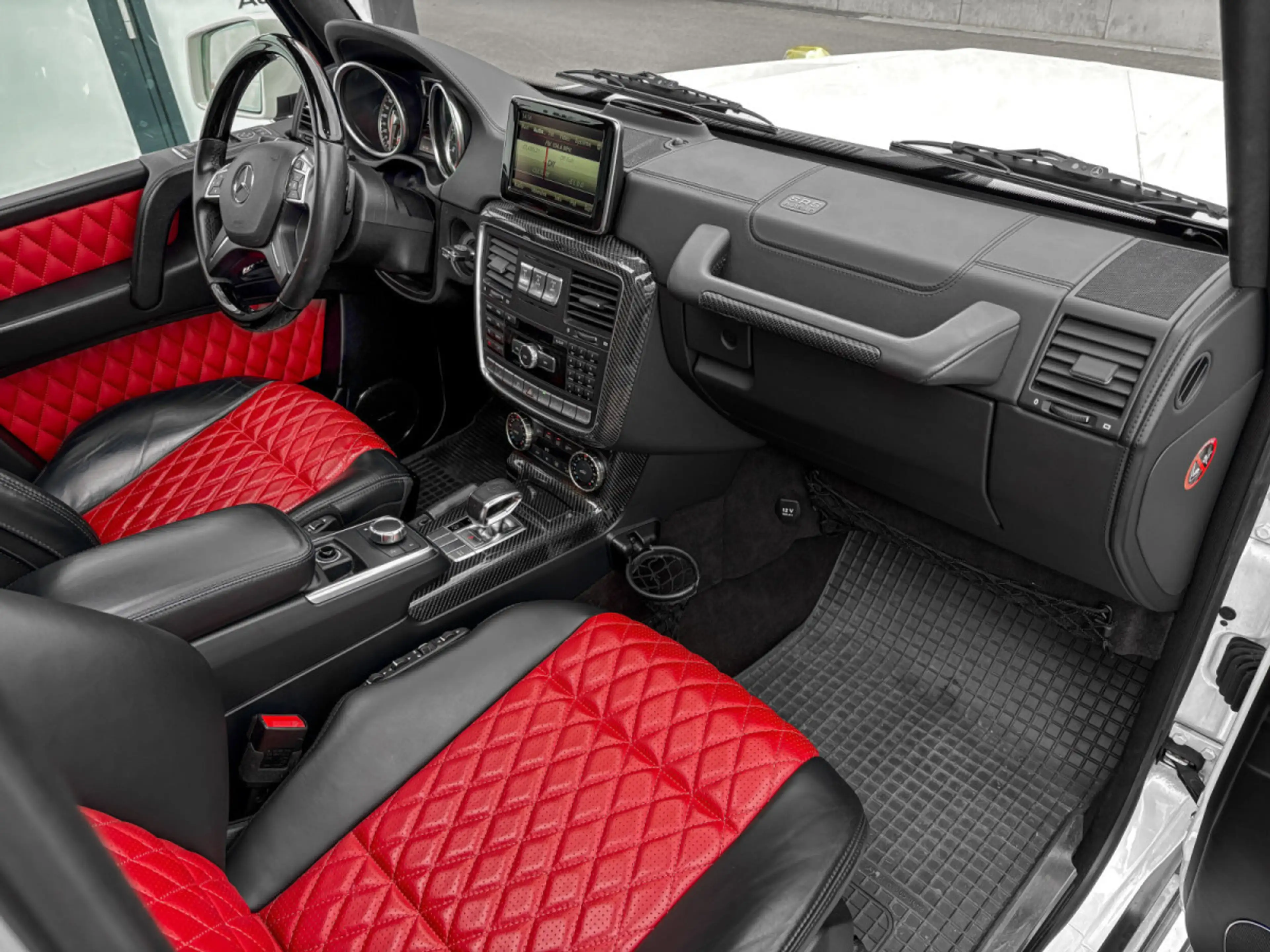 Mercedes-Benz G 63 AMG G63 AMG DESIGNO/DISTRO+/MULTMEDIA/VOLL — photo 13