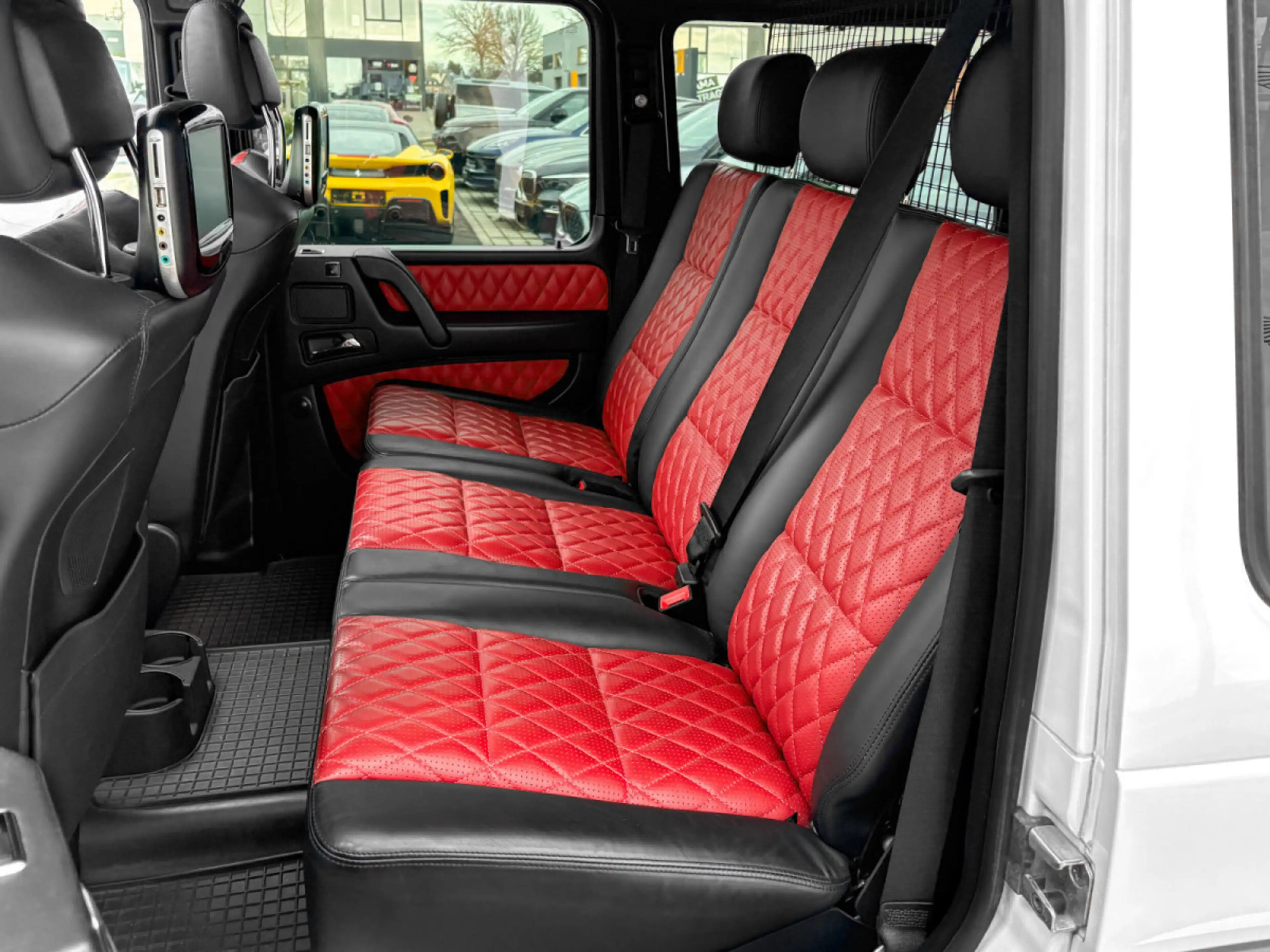 Mercedes-Benz G 63 AMG G63 AMG DESIGNO/DISTRO+/MULTMEDIA/VOLL — photo 10
