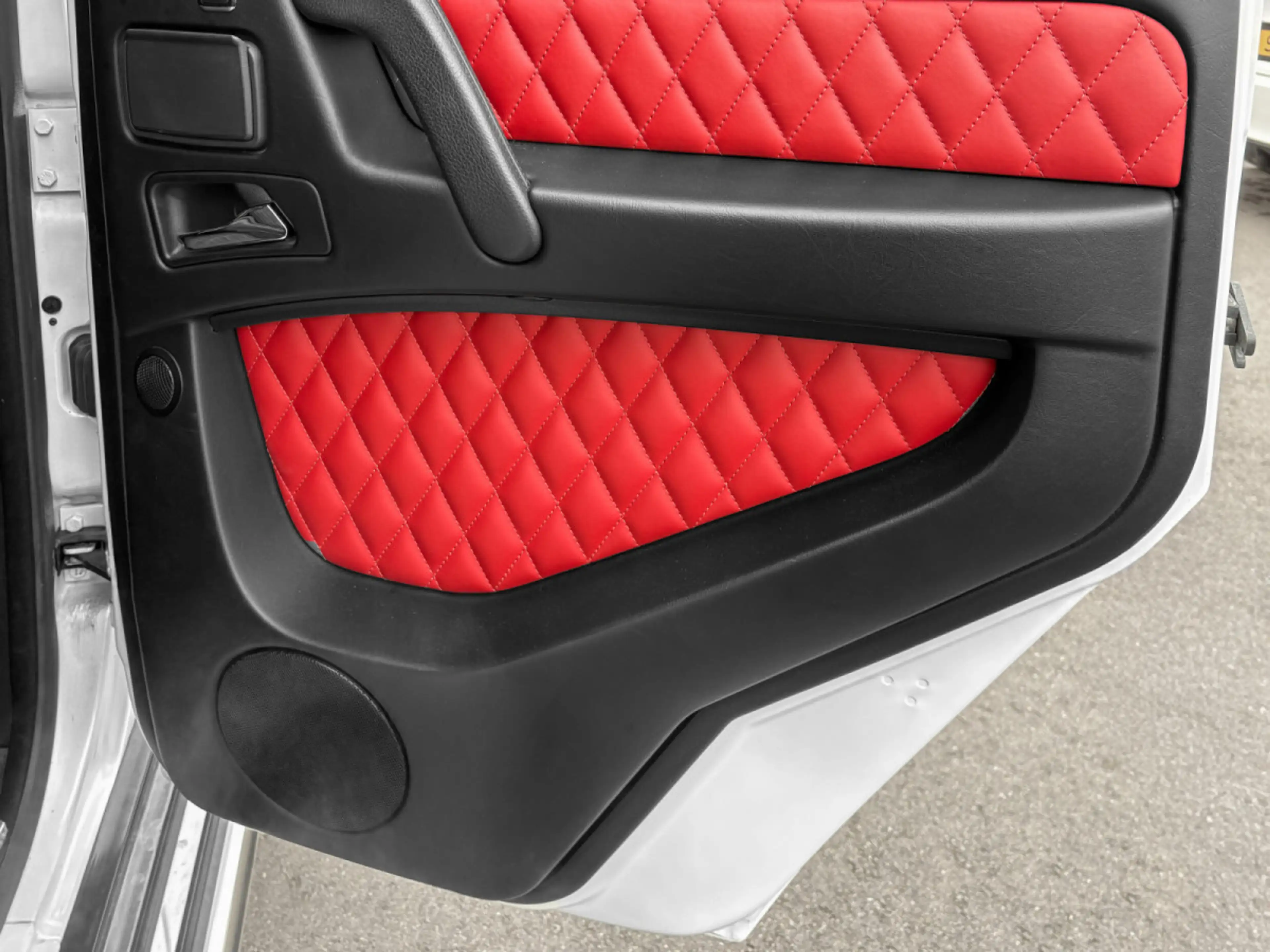 Mercedes-Benz G 63 AMG G63 AMG DESIGNO/DISTRO+/MULTMEDIA/VOLL — photo 11