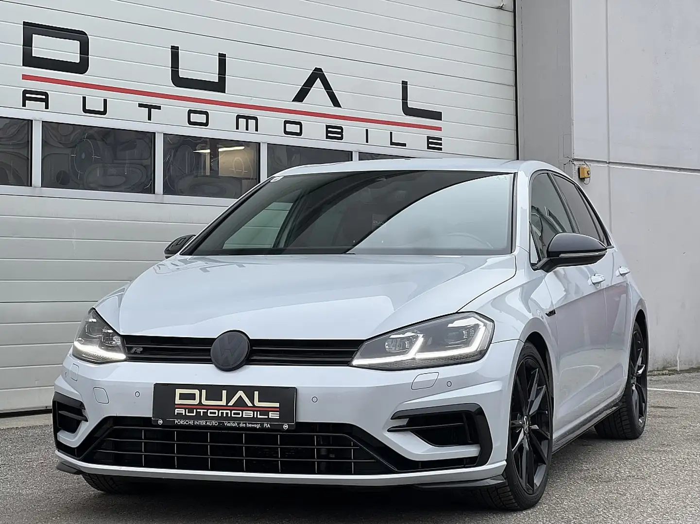 Volkswagen Golf R 4Motion 2,0 TSI DSG/VIRTUAL-COCKPIT/LED/ACC/REMUS Weiß - 1