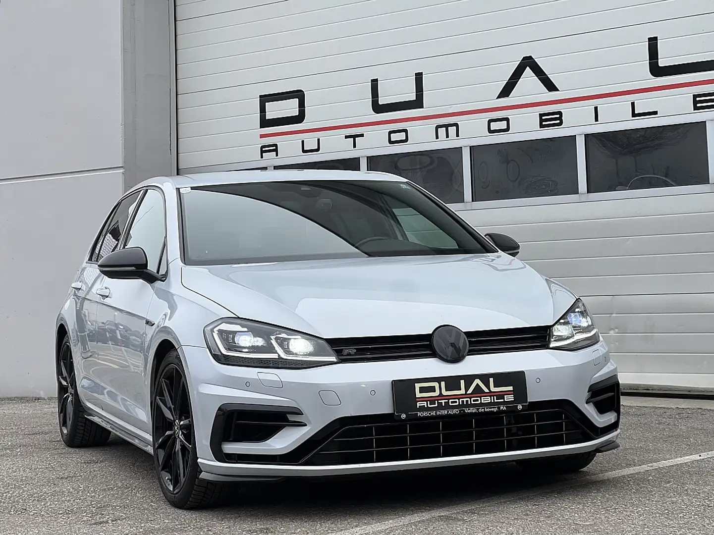 Volkswagen Golf R 4Motion 2,0 TSI DSG/VIRTUAL-COCKPIT/LED/ACC/REMUS Weiß - 2