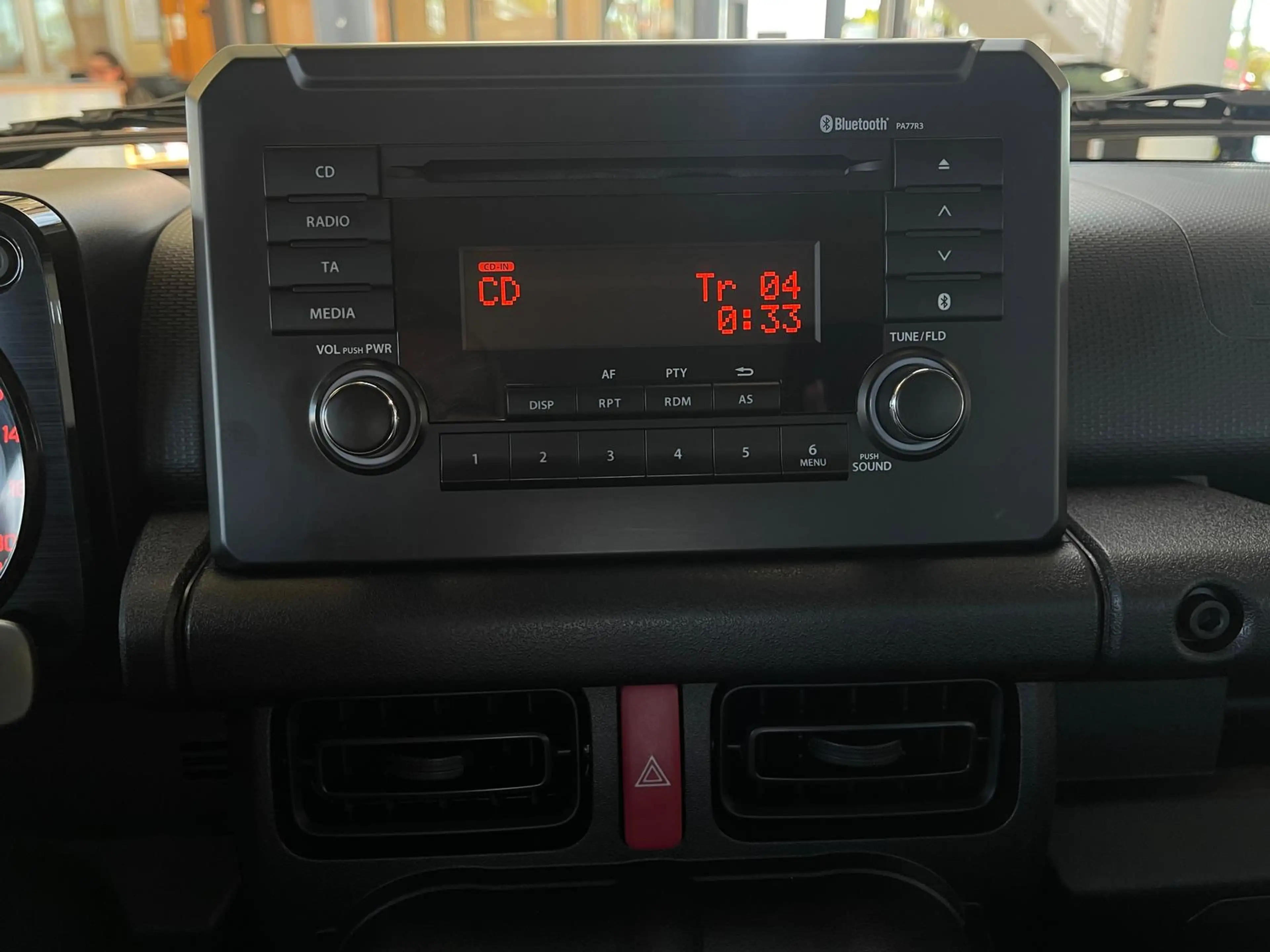 Suzuki Jimny Comfort AllGrip+Klima+Sitzheizung+4-Sitzer++ — photo 10