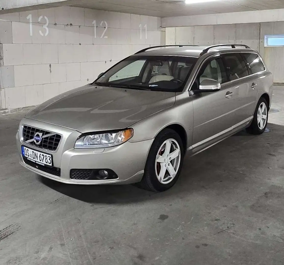 Volvo V70 D5 Momentum - 2