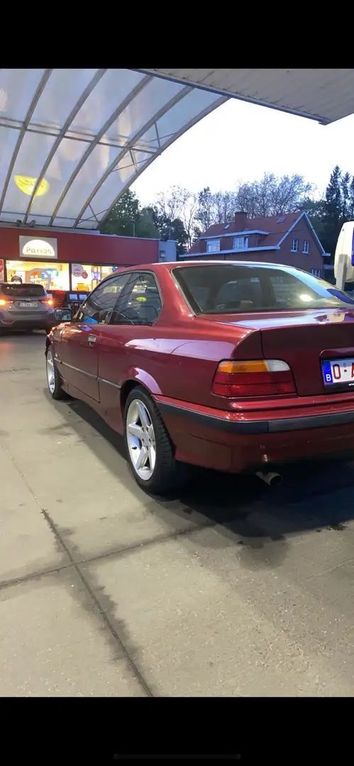 BMW 318 318is Rojo - 2