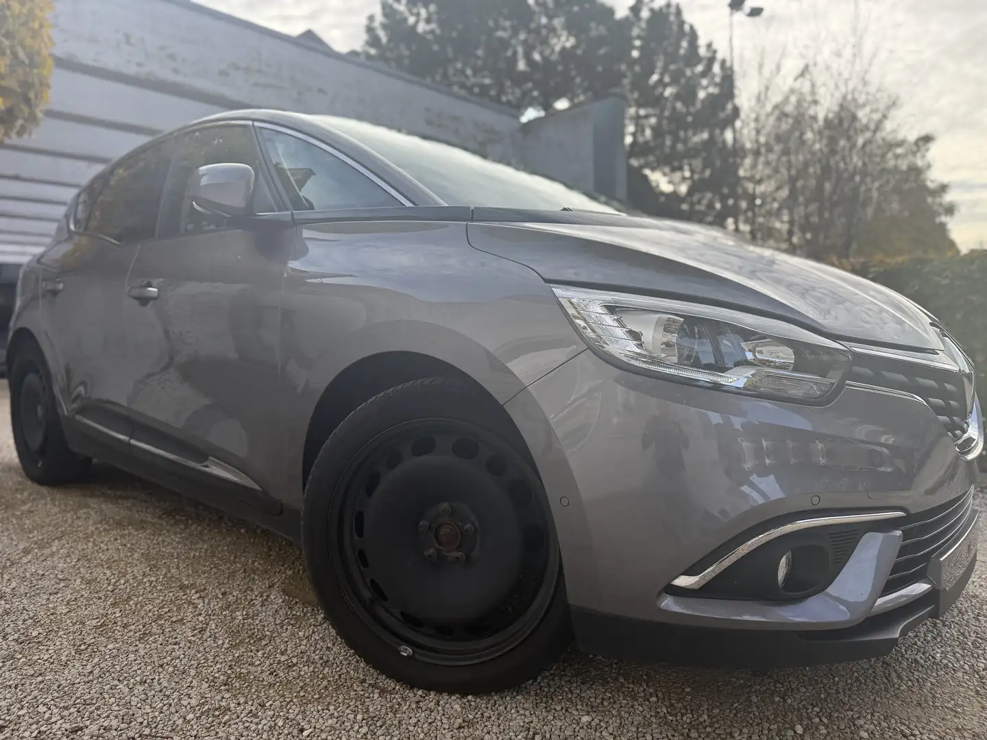 Renault Scenic 1.33 TCe Bose Edition EDC GPF (EU6.2) Gris - 1
