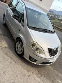 1.3 mjt 95 cv 5 th avenue (70 kw)