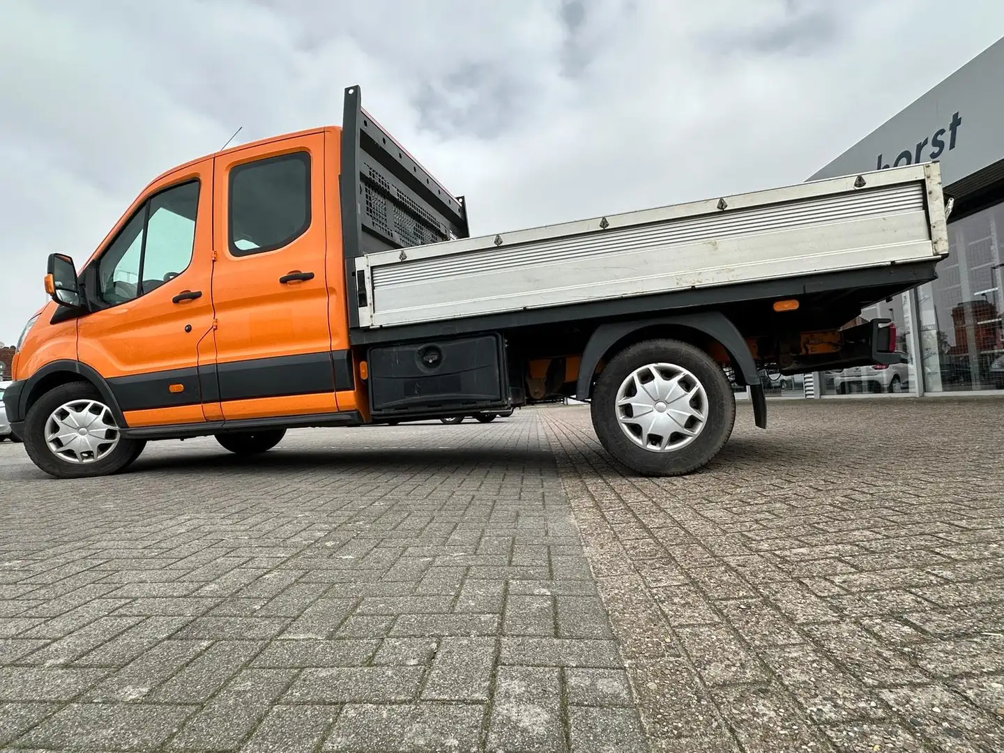 Ford Transit 350 L3 Doppelkabine Trend Oranžová - 1