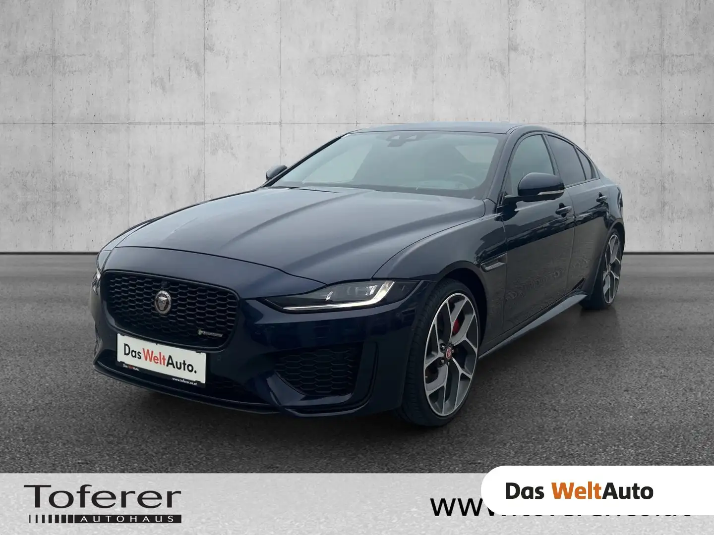 Jaguar XE P300 AWD R-Dynamic HSE Aut. Blau - 1