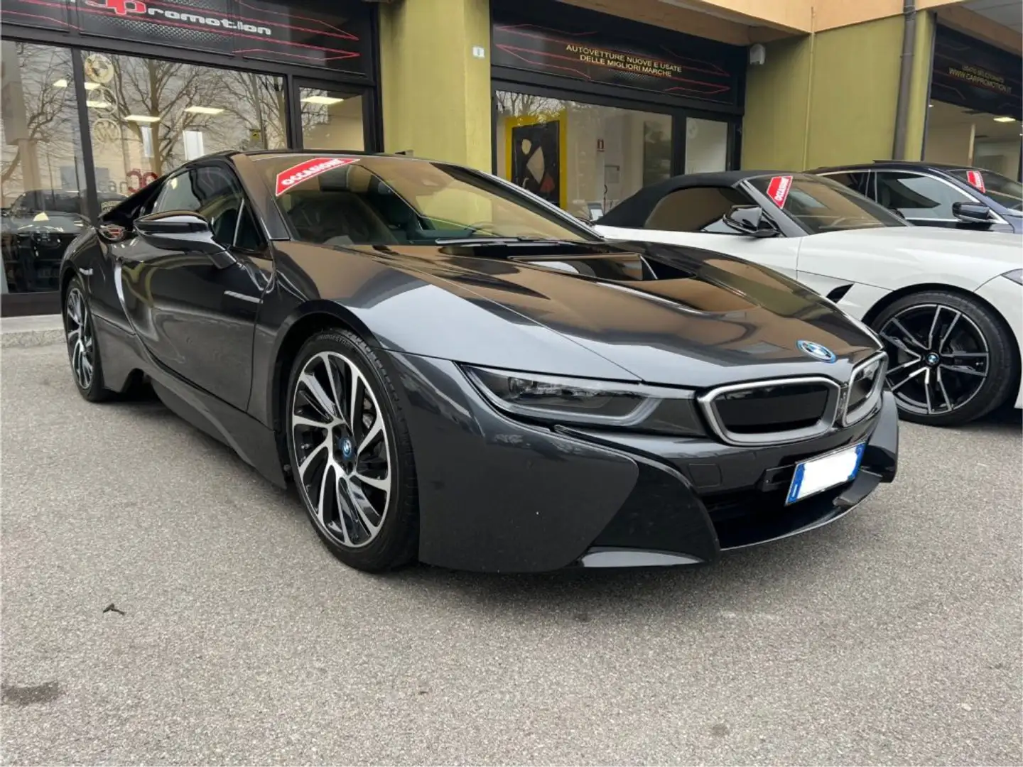 BMW i8 ibrida benzina /elettrica accessoriatissima Nero - 1
