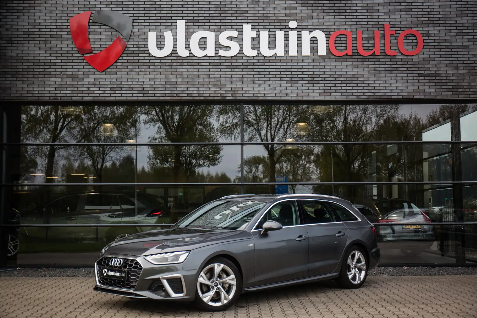 Audi A4 Avant 40 TFSI S edition , Led, PDC, Adap. Cruise, Grey - 1