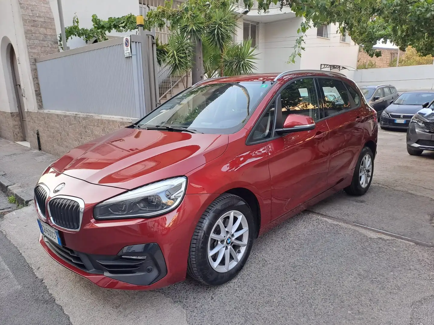 BMW 216 216d Active Tourer Advantage Roşu - 2