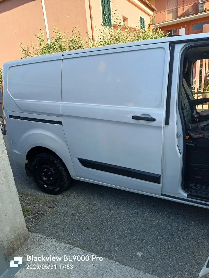 Ford Transit Custom 2.0 EcoBlue 130 CV - 2