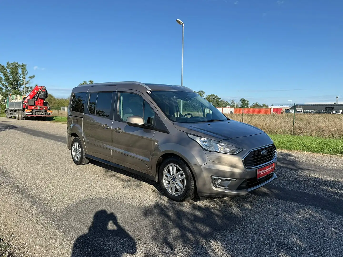 Ford Tourneo Connect Tourneo Grand Connect Titanium 1,5 TDCi L1 Aut.... Grau - 2