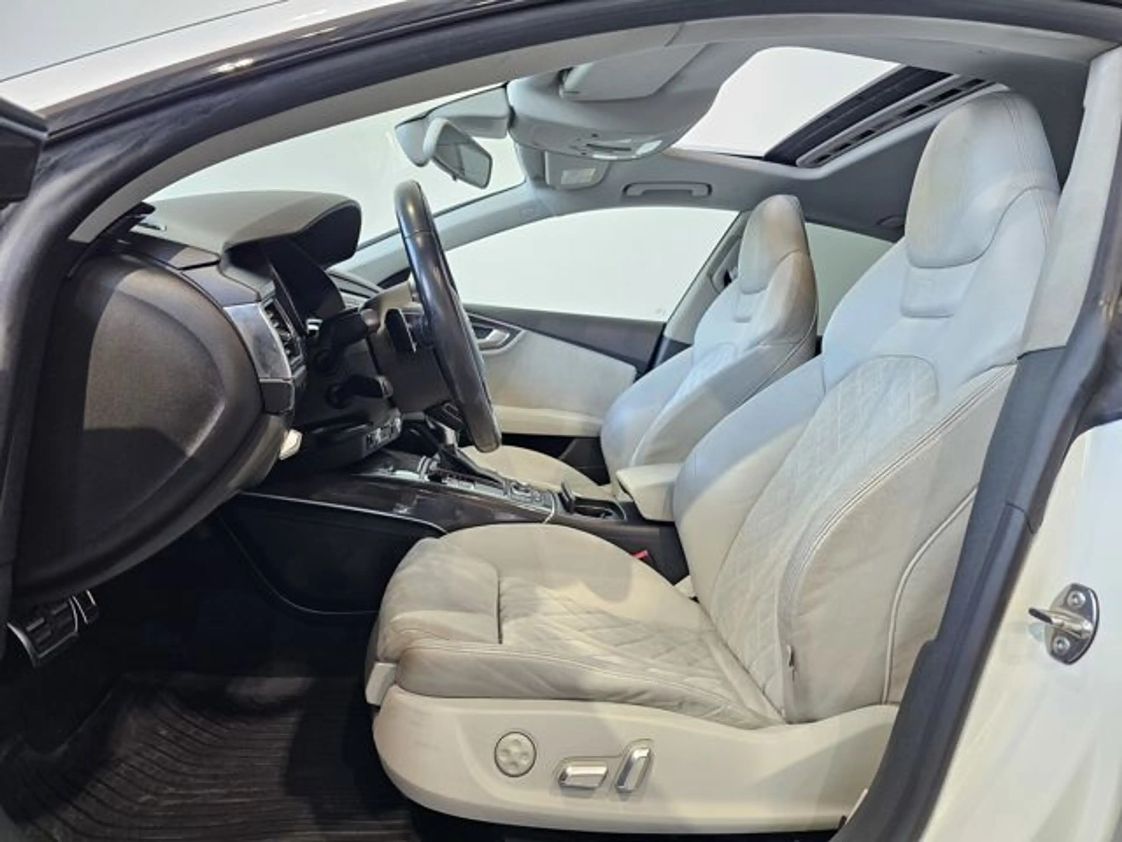 Audi S7 4.0 TFSI Matrix Akrapovic S-Sitz Kamera Luft. — photo 13
