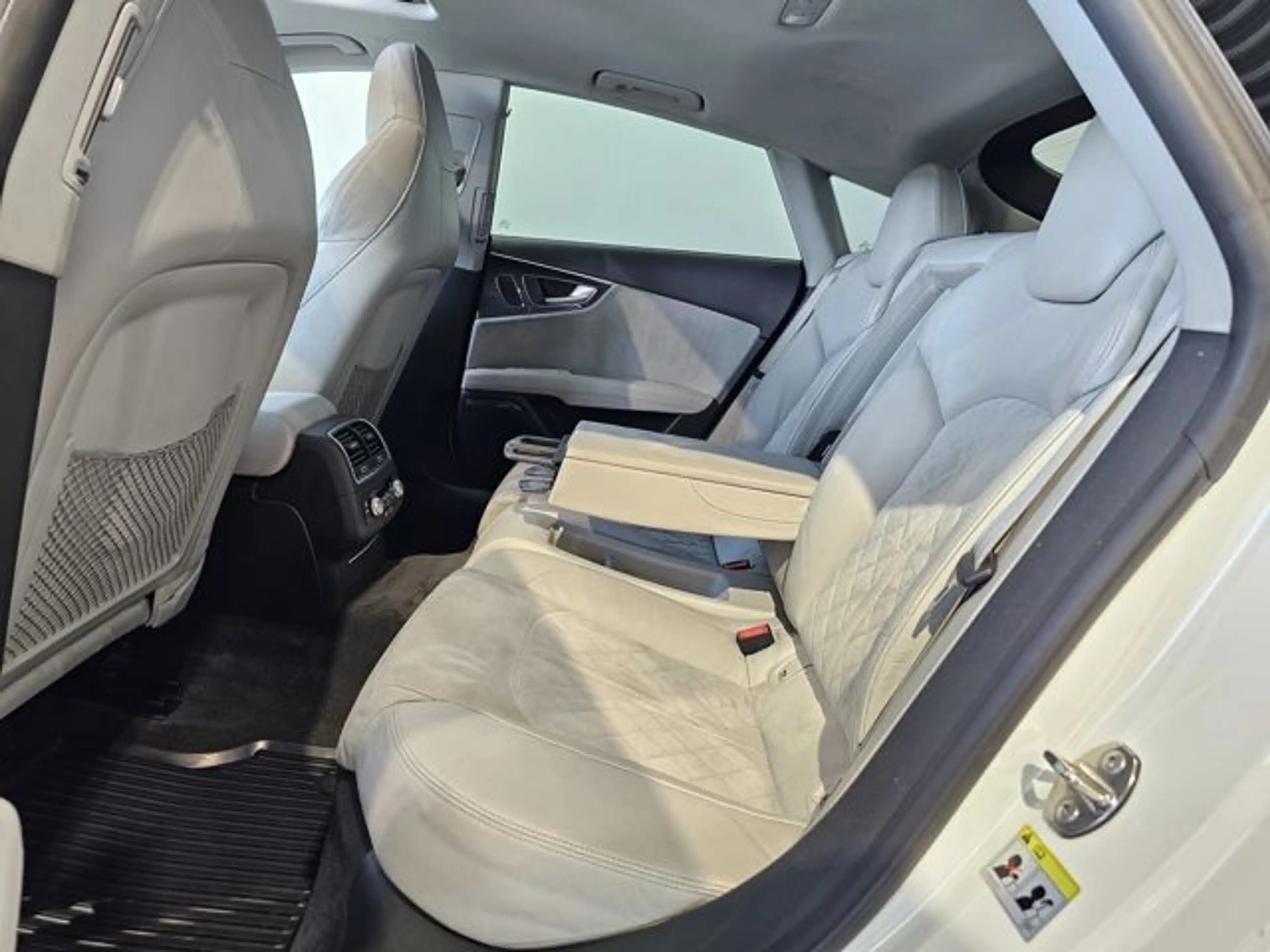 Audi S7 4.0 TFSI Matrix Akrapovic S-Sitz Kamera Luft. — photo 15