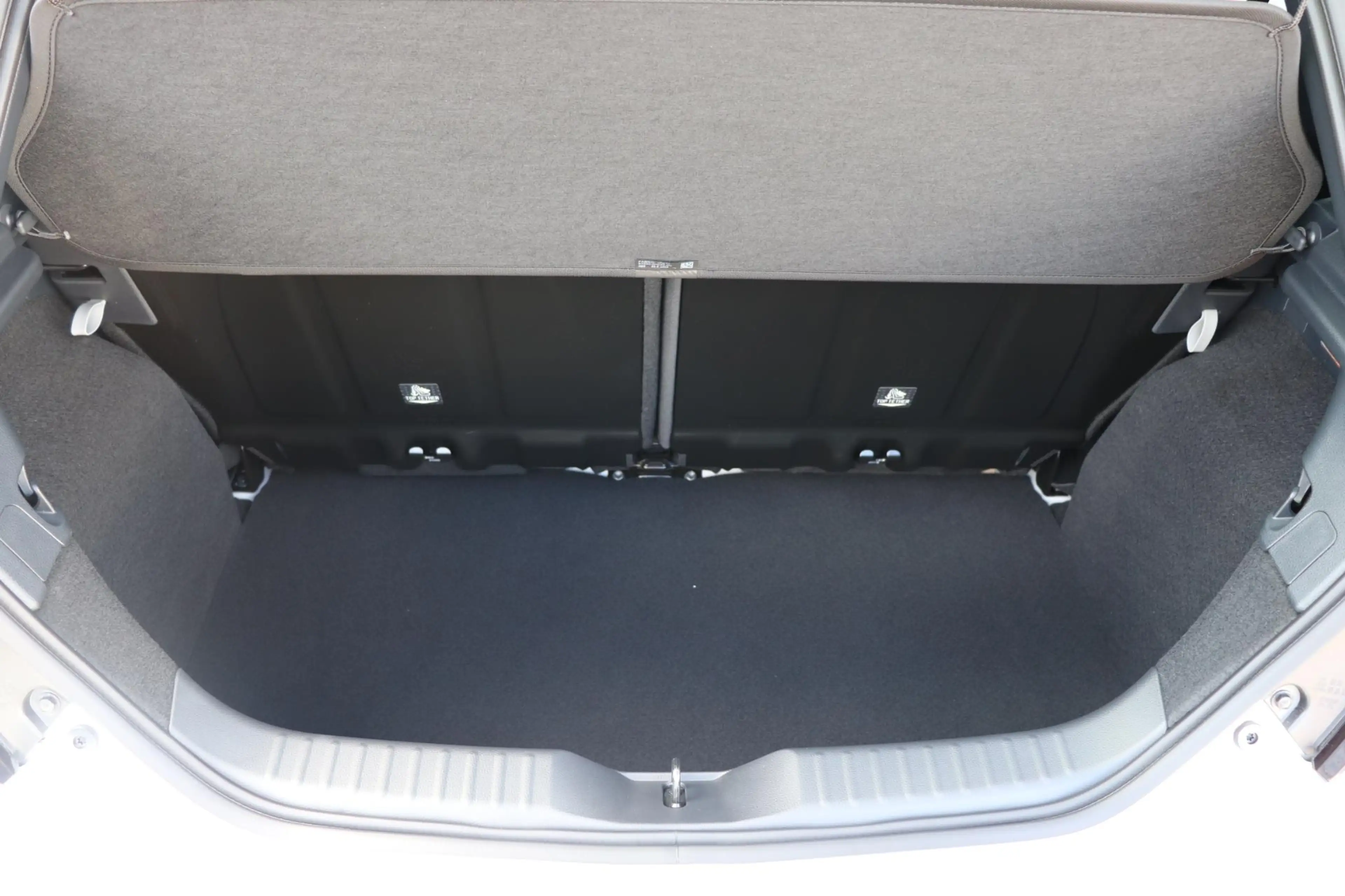 Toyota Aygo X Hybrid 115 play, Go Pack, Apple Carplay/Android Au — photo 8