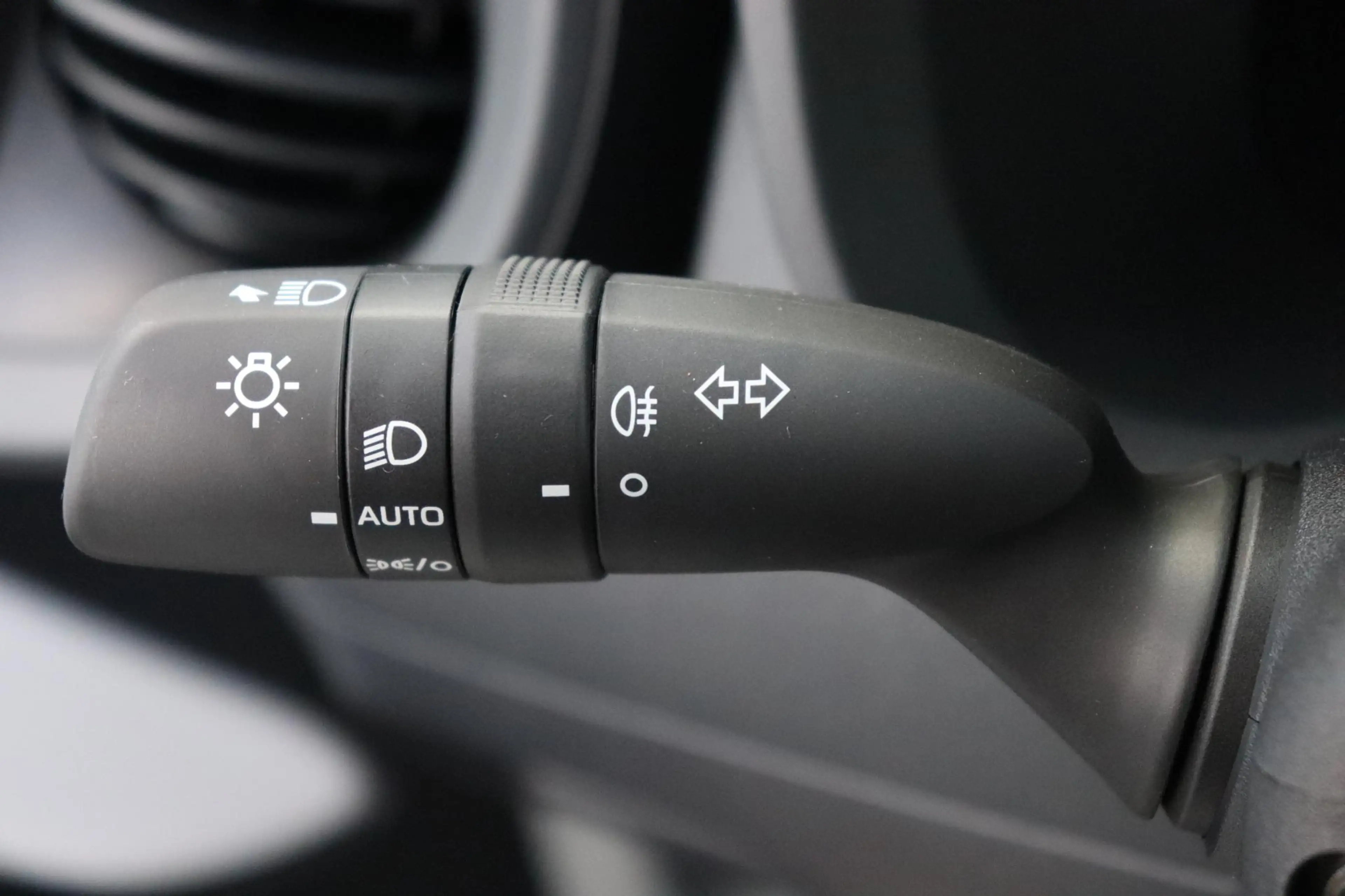 Toyota Aygo X Hybrid 115 play, Go Pack, Apple Carplay/Android Au — photo 13