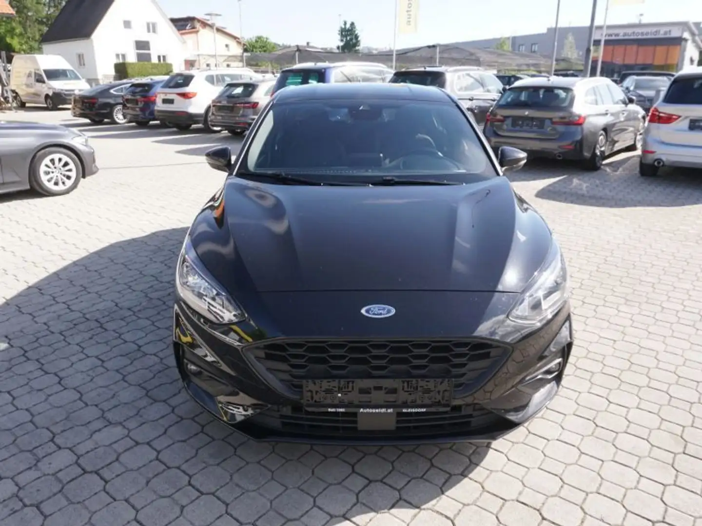 Ford Focus 1,5 EcoBlue ST-Line *NAVI+KAMERA* Schwarz - 2