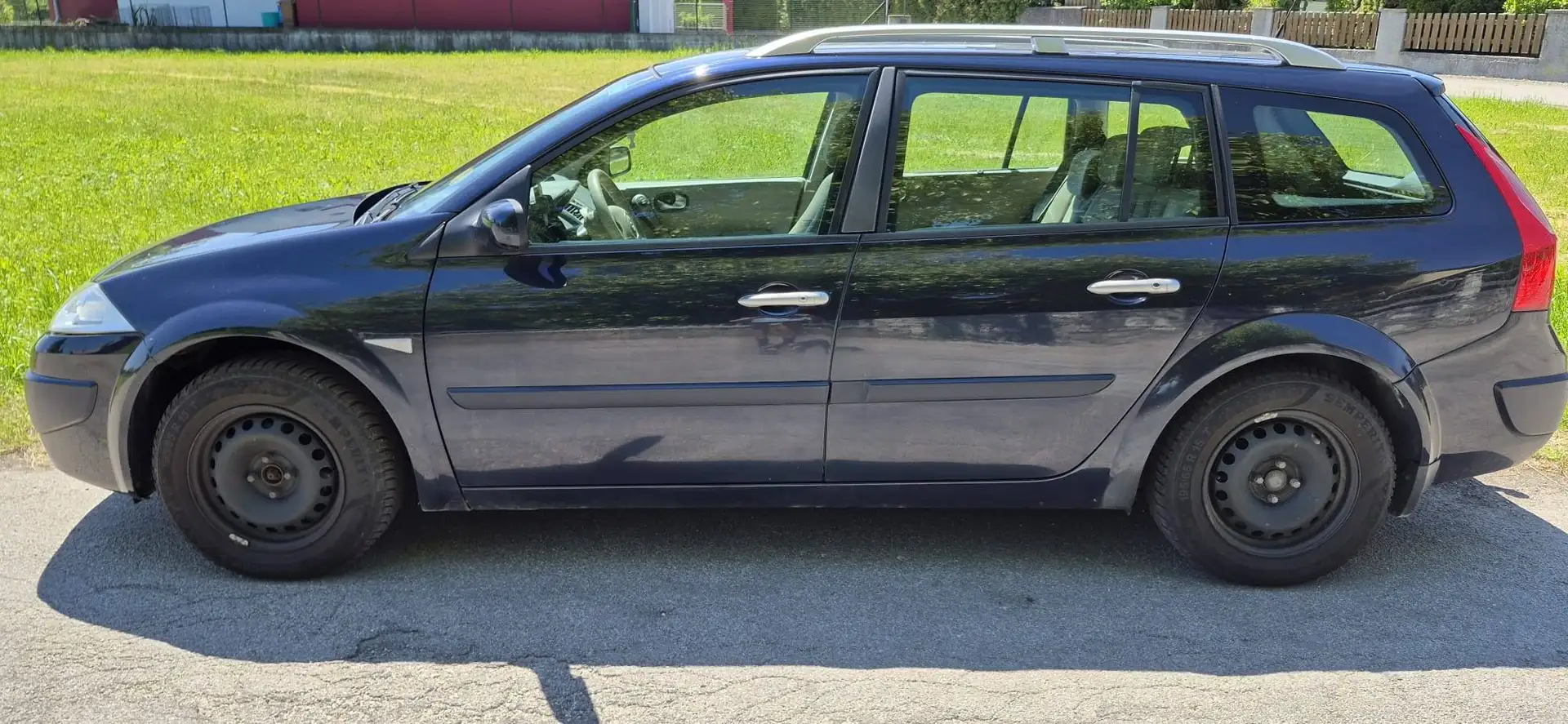 Renault Megane Mégane Grandtour Privilège 1,6 16V Aut. Privilège Blau - 2