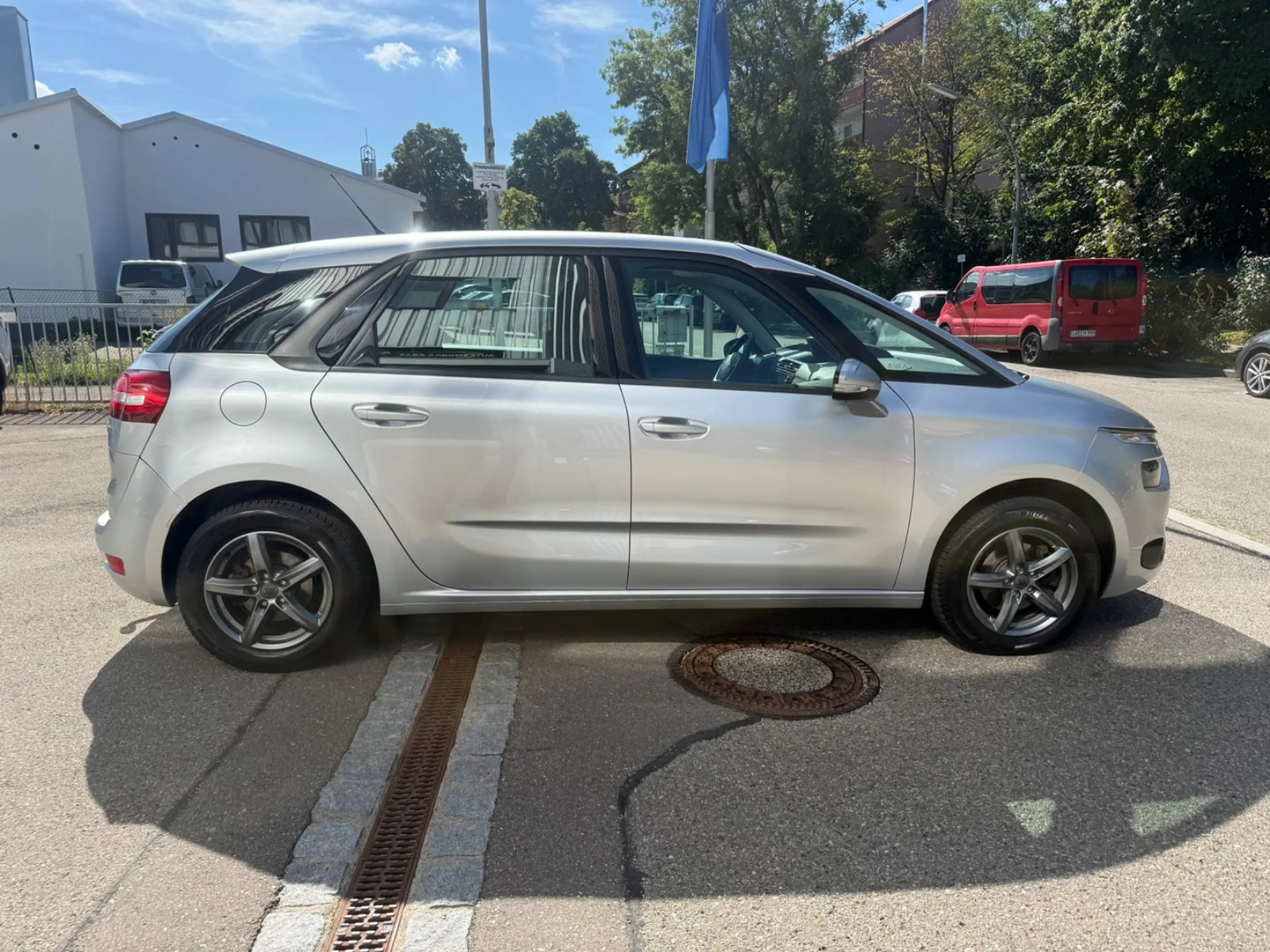 Citroen C4 Picasso 1 Hand TÜV Neu Stop&Start Top Zustand — photo 6