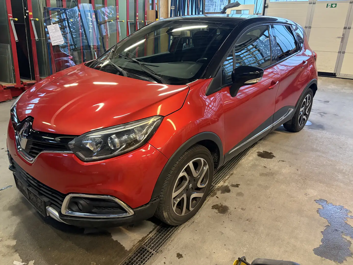 Renault Captur Captur Hypnotic ENERGY TCe 120 EDC Hypnotic Rot - 1