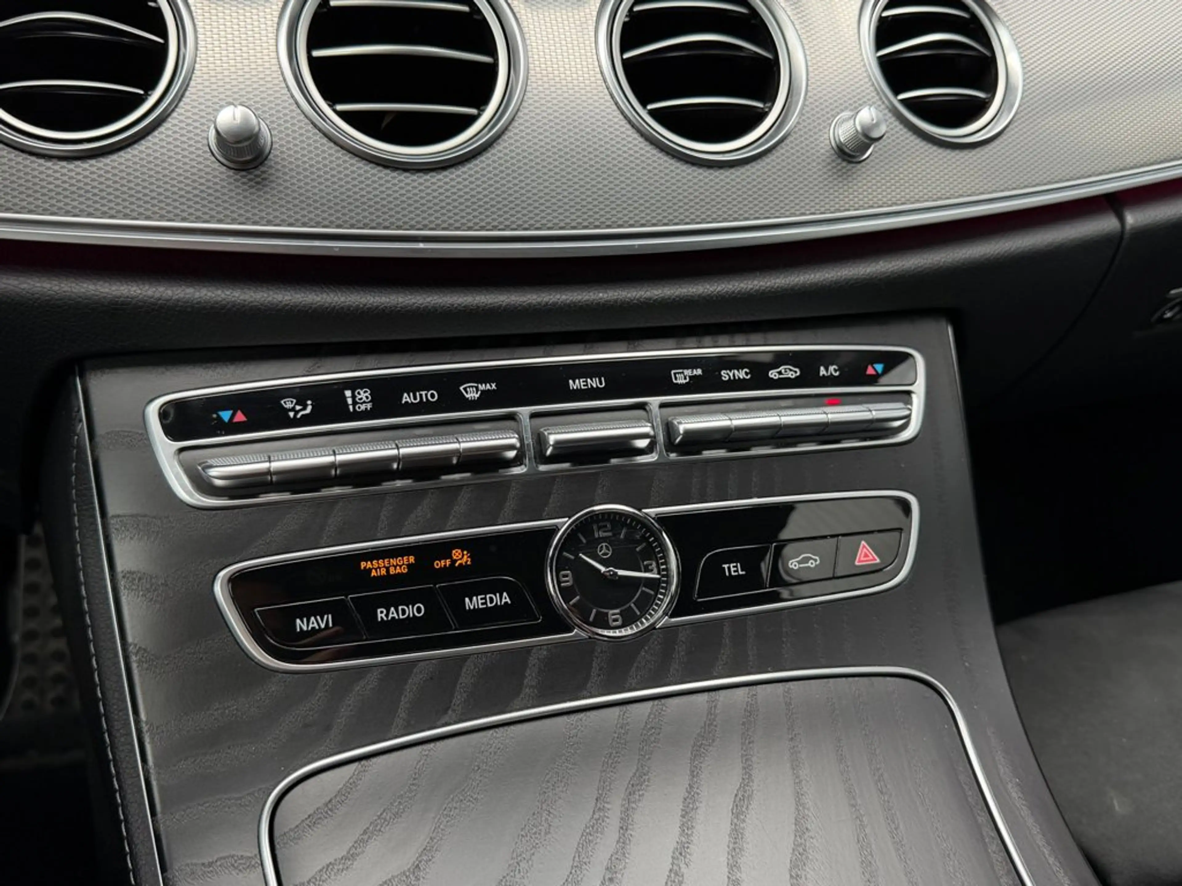 Mercedes-Benz E 200 Estate E200 AMG Edition Sport Camera — photo 10